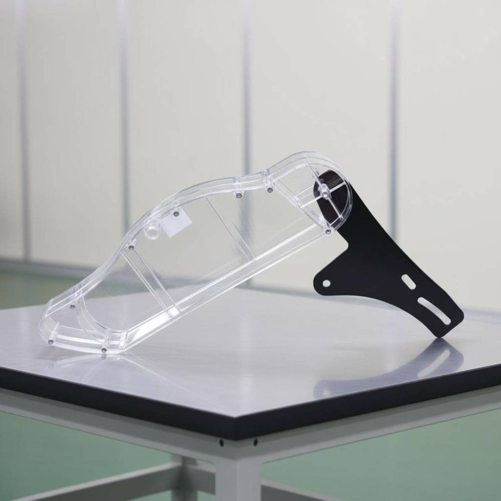 透明な鋸刃ガード 簡単に取り付けられる透明なテーブルソーカバ - Vacuum Woodworking のレビューと価格